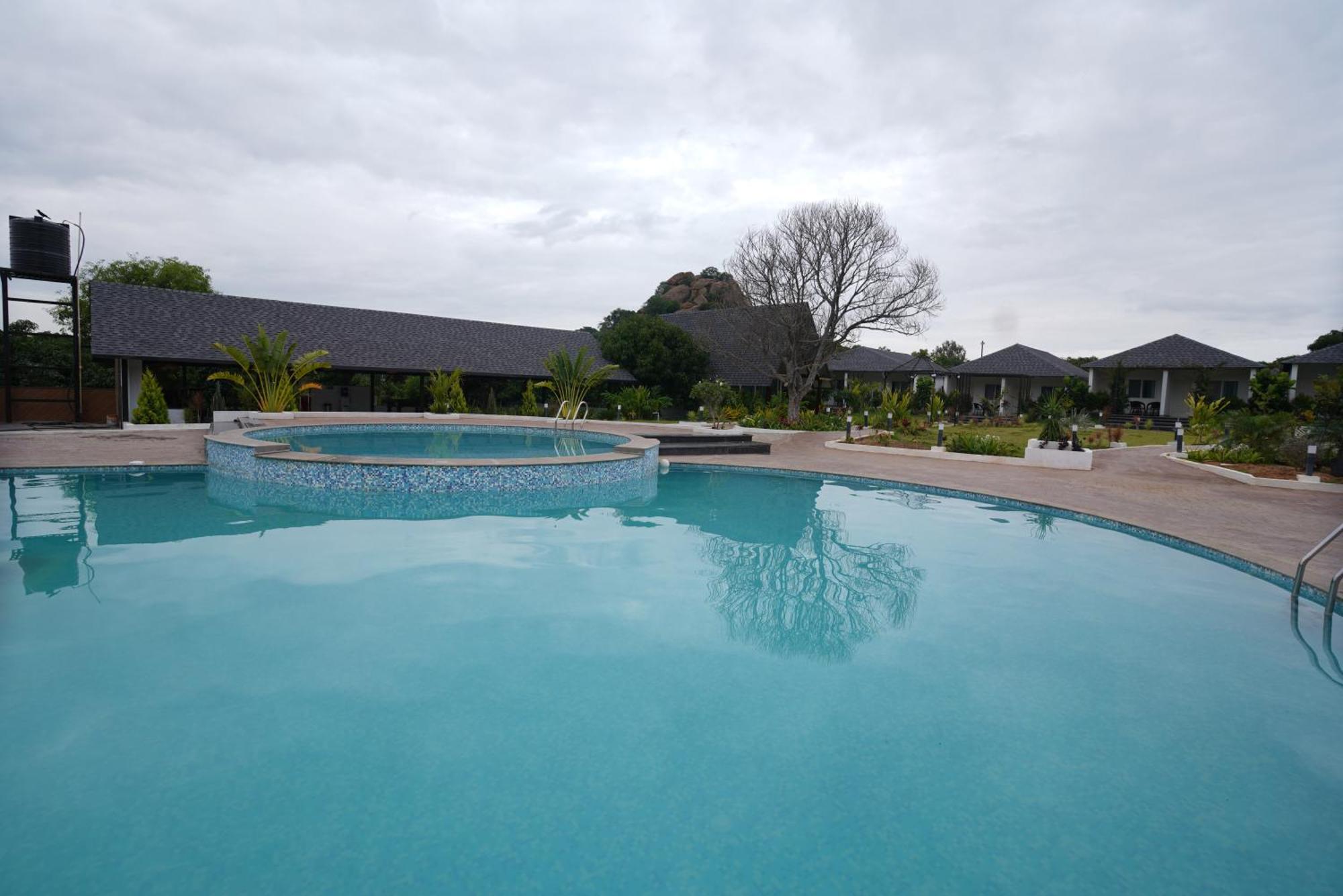 Q Mango Resort Ramanagara Exterior foto